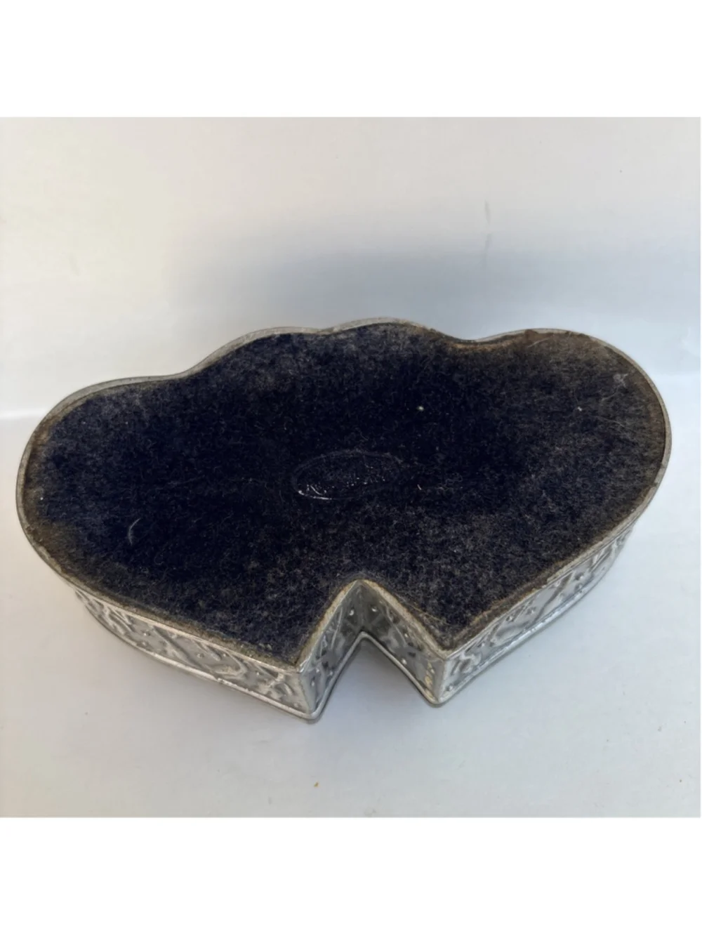 Vntg Silver Plated Double Heart blueVelvet Lined Trinket music Box Silver Art